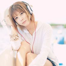 許允美